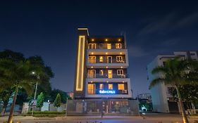 Fabhotel Kiara- 400 Meters From Medanta Hospital